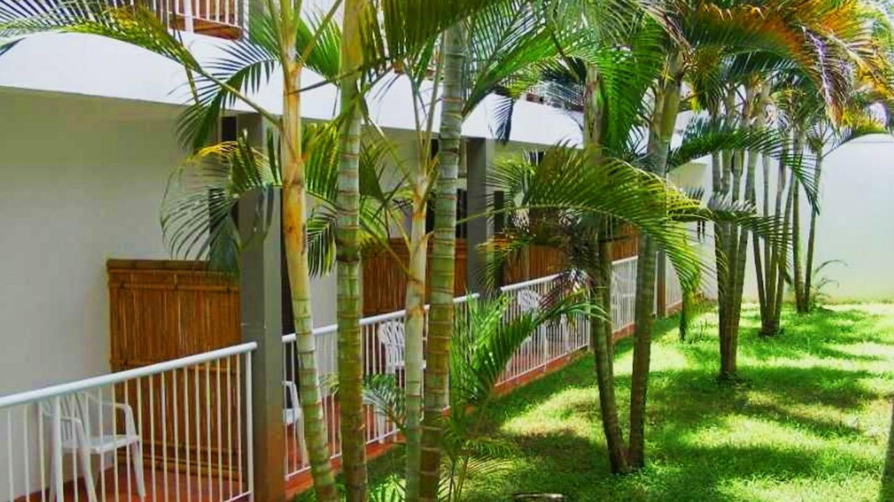 Golfinho Plaza Hotel *